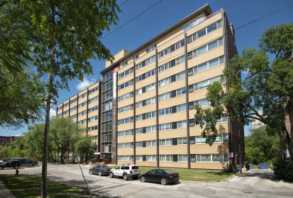 21 Mayfair Pl in Winnipeg, MB - Building Photo