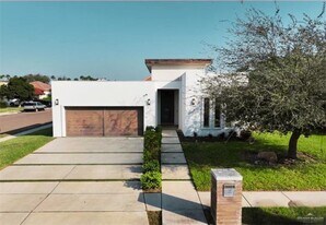 27 Harvard Ave in McAllen, TX - Building Photo