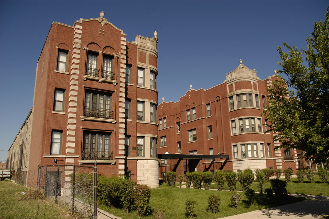 4424 S Drexel Blvd in Chicago, IL - Foto de edificio