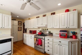 18 Newcastle Rd in Boston, MA - Building Photo - Building Photo