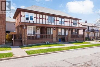 118 Elm Ave in Windsor, ON - Building Photo - Building Photo