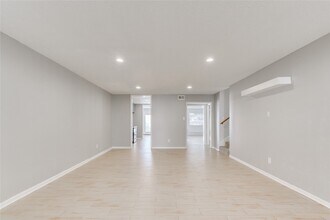 14228 Misty Meadow Ln in Houston, TX - Building Photo - Building Photo