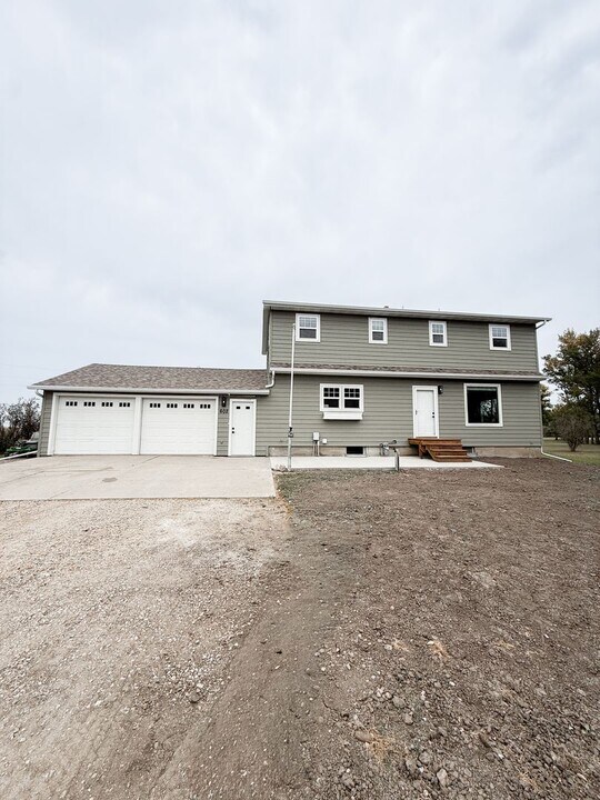 602 Buick Dr in Aberdeen, SD - Foto de edificio