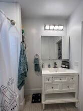 118 Holland St, Unit 3R in Somerville, MA - Building Photo - Building Photo