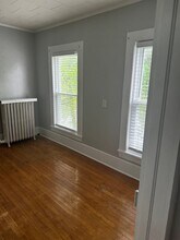 220 N James St, Unit Apartment #2 in Carthage, NY - Foto de edificio - Building Photo