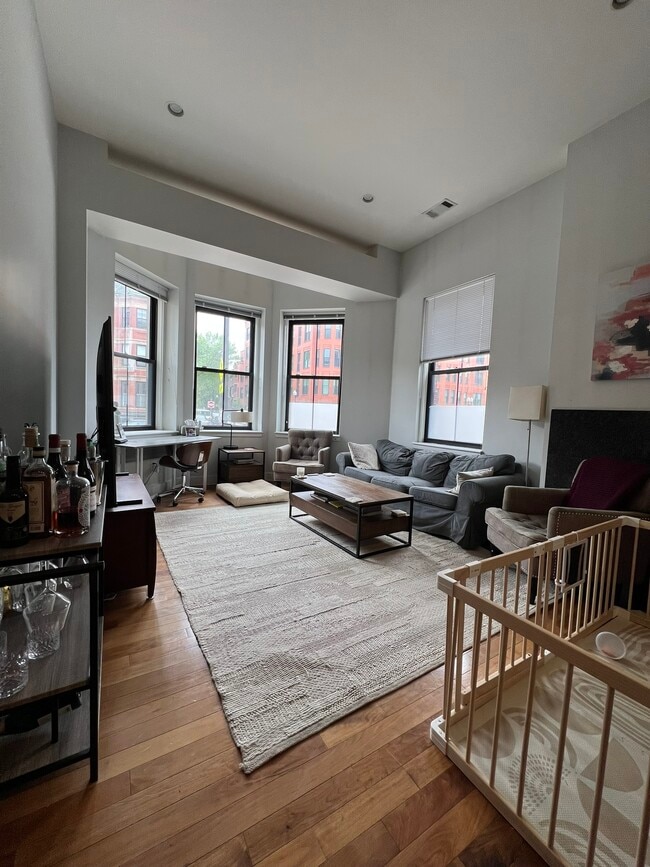 555 Columbus Ave, Unit 101