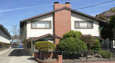 2257 Pacific Ave in Alameda, CA - Building Photo - Building Photo