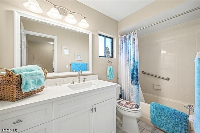 property at 11170 Caravel Cir