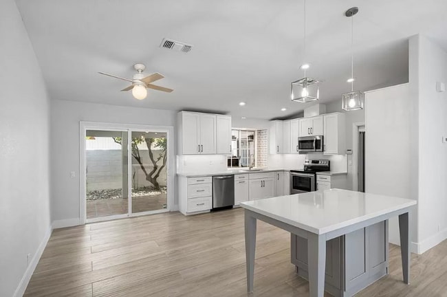 property at 54140 Avenida Mendoza