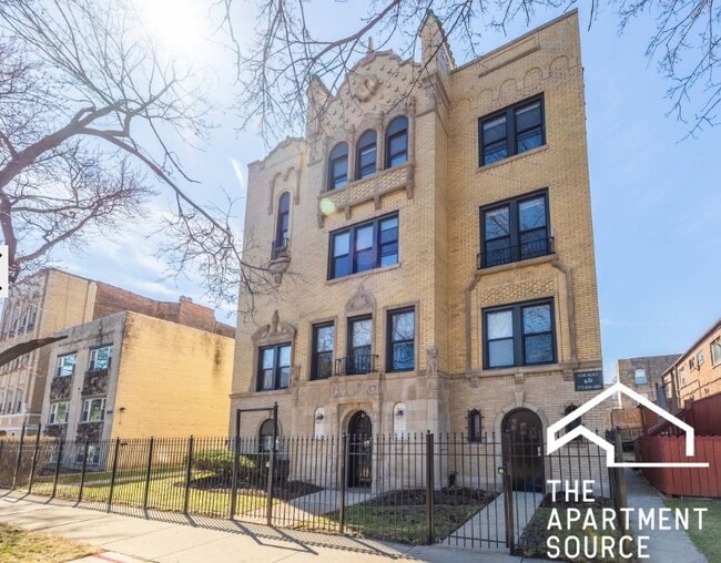 6148 N Francisco Ave, Unit 1 in Chicago, IL - Building Photo - Building Photo