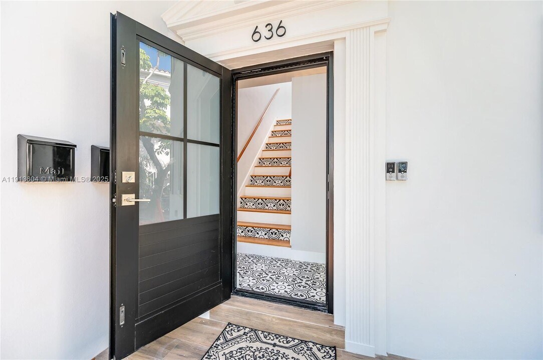 636 Malaga Ave in Coral Gables, FL - Building Photo