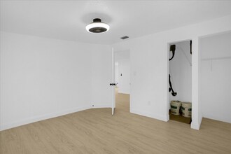 812 W Miller St in Orlando, FL - Building Photo - Building Photo