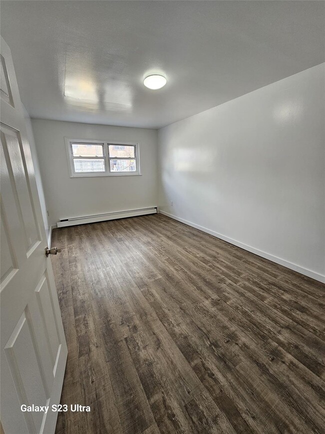 property at 448 Screvin Ave