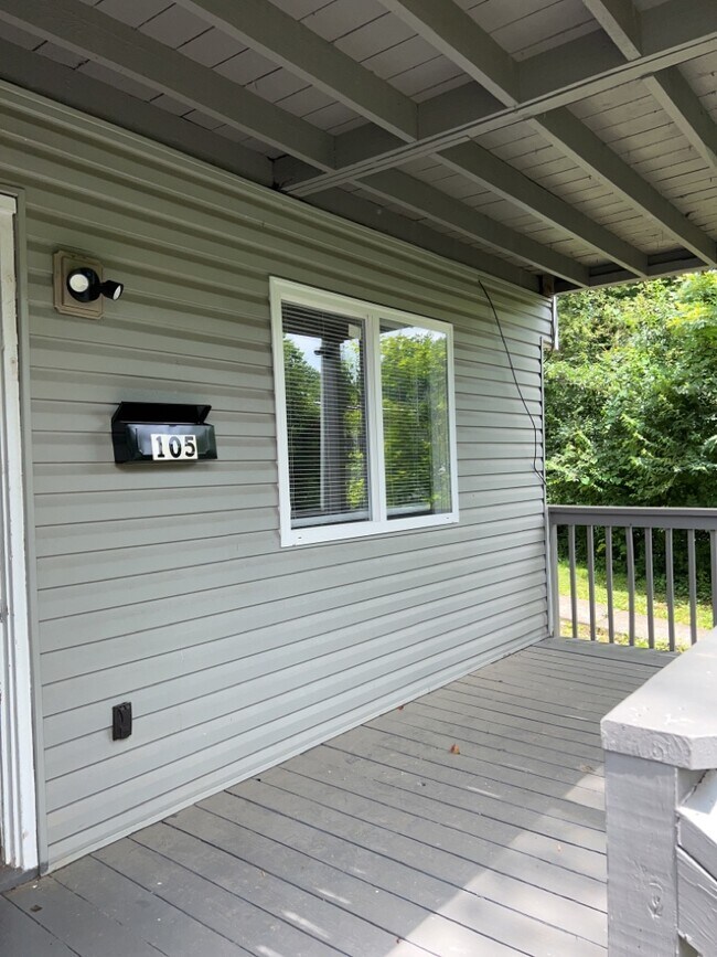 105 Hoyt Ln in Oak Ridge, TN - Building Photo - Building Photo