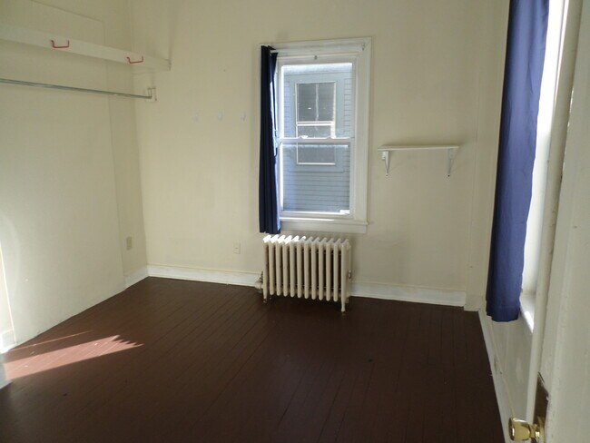 146 Colchester Ave in Burlington, VT - Building Photo - Building Photo