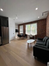 GEORGETOWN FLATS in Washington, DC - Building Photo - Interior Photo