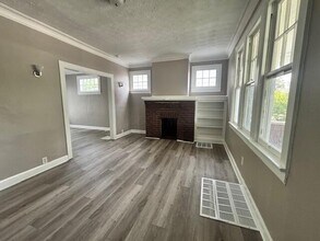 827 Fairwood Ave in Columbus, OH - Building Photo - Building Photo