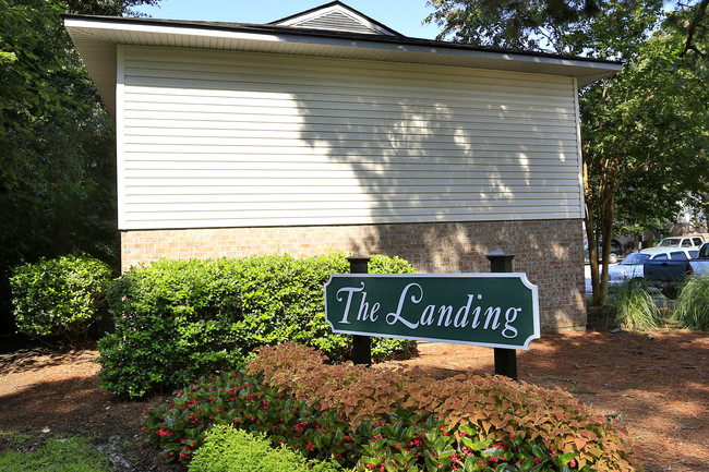 The Landing Townhomes in Hanahan, SC - Building Photo - Building Photo