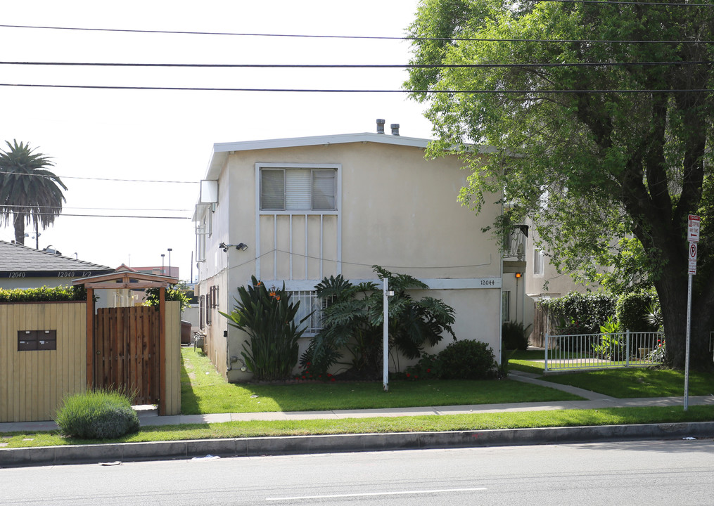 12044 Culver Blvd in Los Angeles, CA - Building Photo