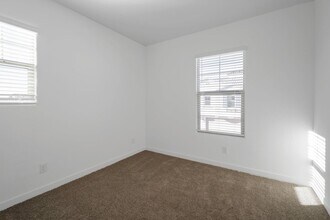 4059 E PINTO Dr in Gilbert, AZ - Building Photo - Building Photo