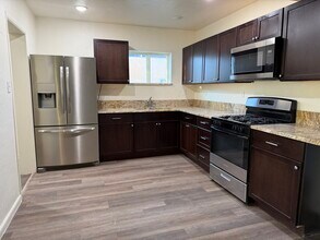 216 Veranda Rd NW in Albuquerque, NM - Foto de edificio - Building Photo