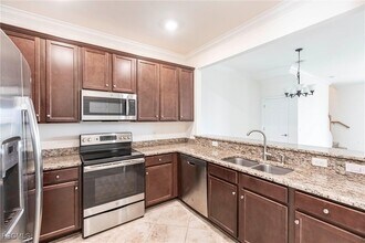 2748 Blossom Wy in Naples, FL - Building Photo - Building Photo