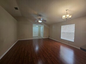 10303 Avelar Ridge Dr in Riverview, FL - Building Photo - Building Photo