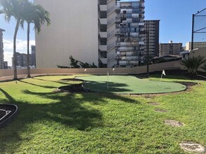 1050 Lunalilo St in Honolulu, HI - Building Photo - Building Photo