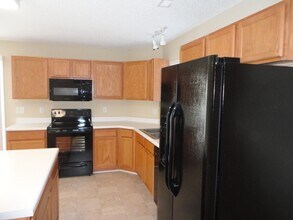 1828 Chatfield Dr in High Point, NC - Building Photo - Building Photo