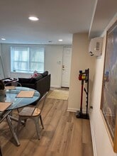 402 Constitution Ave NE, Unit B in Washington, DC - Building Photo - Building Photo