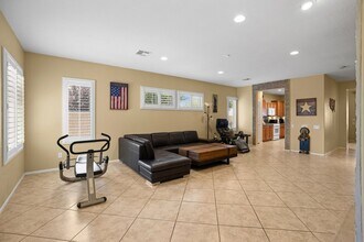 2500 Rue Colmar Dr in Henderson, NV - Building Photo - Building Photo