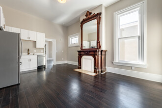The Eleanor - Luxury Ohio City Apartments in Cleveland, OH - Building Photo - Interior Photo