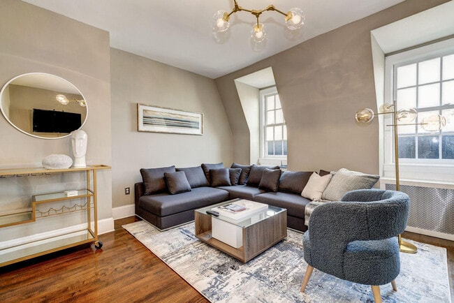 property at 1904 R St NW