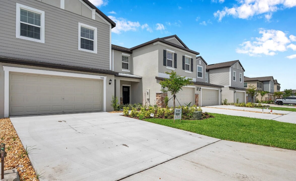 9438 Cannon Bch Dr in Duette, FL - Building Photo