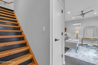 10 McCready's Alley in Lambertville, NJ - Building Photo - Building Photo