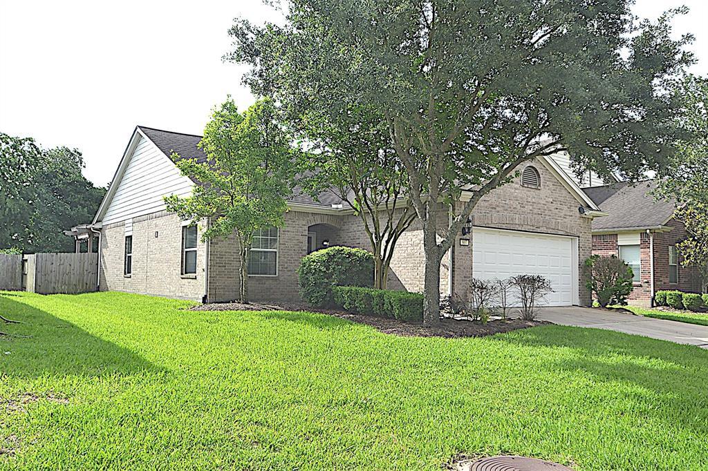 807 Butterfly Ln in Rosenberg, TX - Building Photo