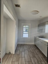 31 Ellen St in New Brunswick, NJ - Building Photo - Building Photo