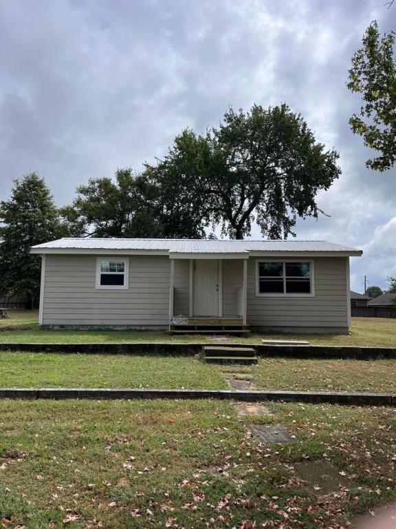 property at 651 Campbell Rd