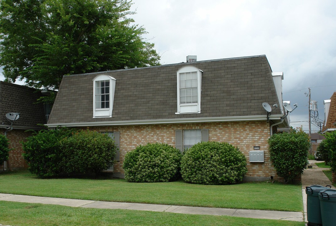 2713 Kingman St in Metairie, LA - Building Photo