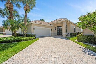4413 Barclay Fair Way in Wellington, FL - Building Photo - Building Photo