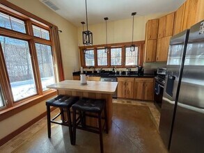 150 Woodcrest in Springfield, NH - Building Photo - Building Photo