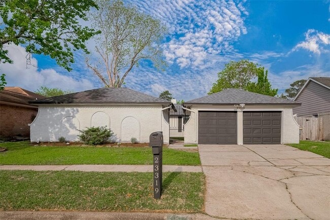 property at 23319 Pennsgrove Rd