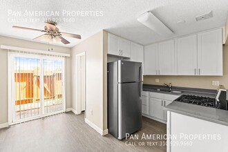 8183 McFadden Ave-Unit -02 in Midway City, CA - Foto de edificio - Building Photo