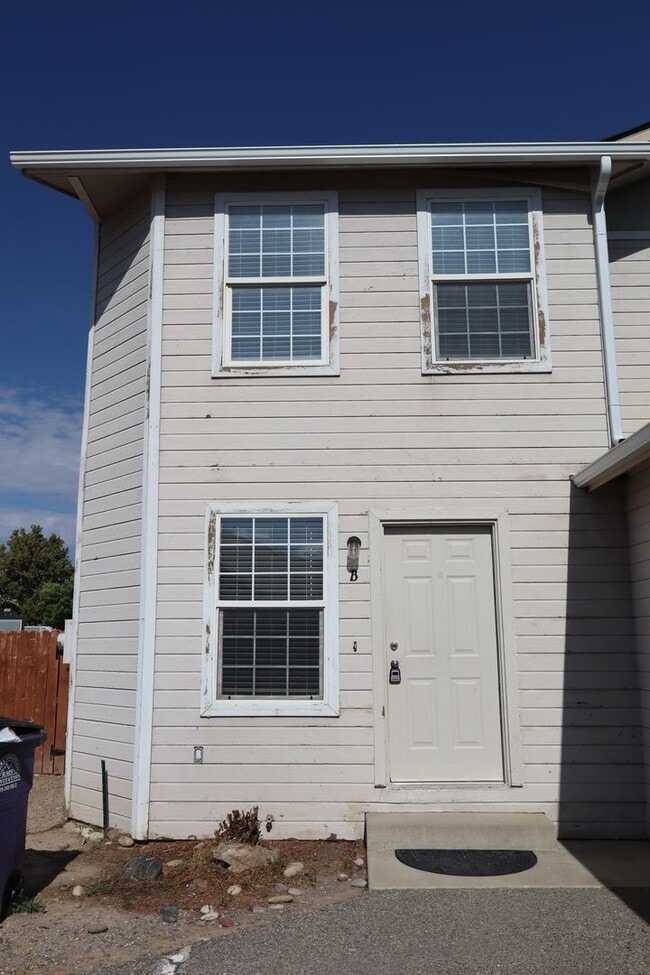 property at 2844 Morningside Ct