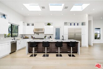22931 Dolorosa St in Los Angeles, CA - Building Photo - Building Photo