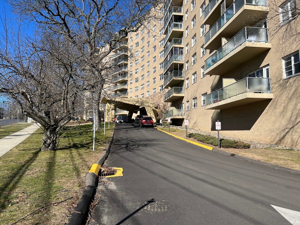 2600 Park Ave in Bridgeport, CT - Building Photo