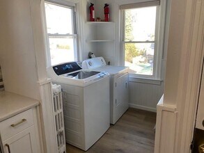 203 Laurens St in Cranston, RI - Building Photo - Building Photo