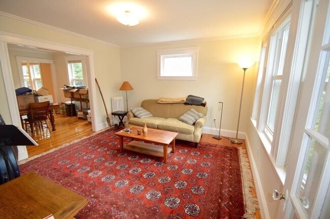 4 Haskell St, Unit 1 in Boston, MA - Building Photo - Building Photo