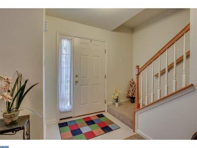 407 Hosta Ct in Warrington, PA - Foto de edificio - Building Photo