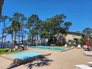 6901 N Lagoon Dr in Panama City Beach, FL - Building Photo - Building Photo